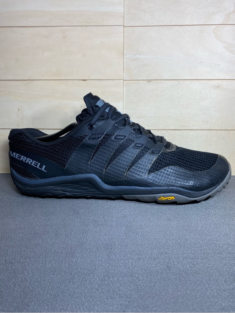 Merrell Trail Glove 5 Black Men's Size 9 Barefoot Running Shoes Sneakers J599683